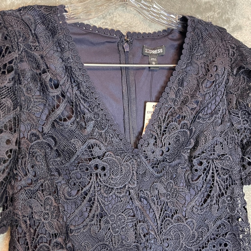 Express Women Lace Shift Mini Dress XS Princess Romantic Elegant Event Occasion